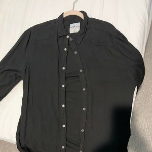 Youngla mens large long sleeve shirt - used